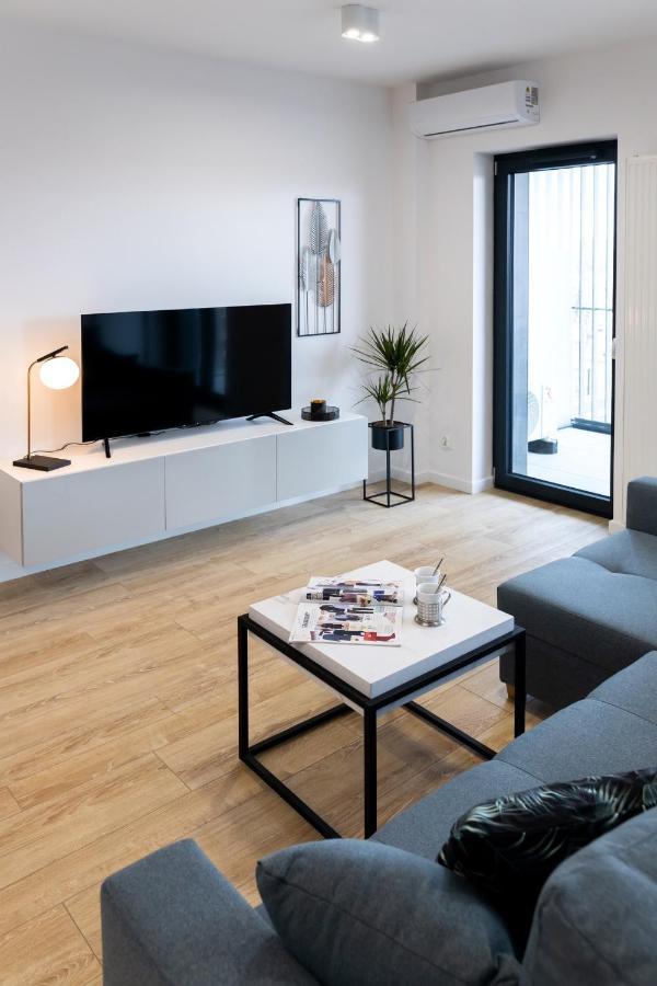 Downtown Apartments ,Next To Spodek-Free Parking 카토비체 외부 사진