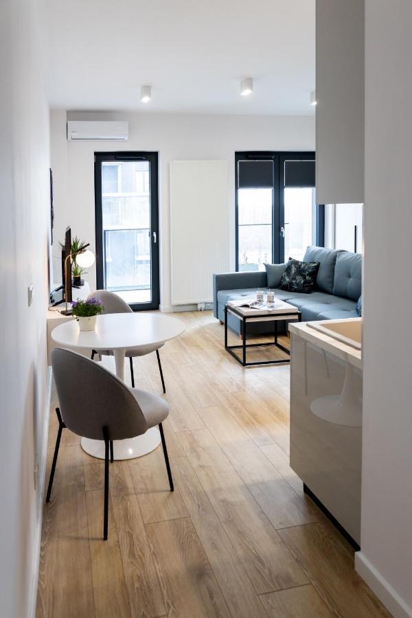 Downtown Apartments ,Next To Spodek-Free Parking 카토비체 외부 사진