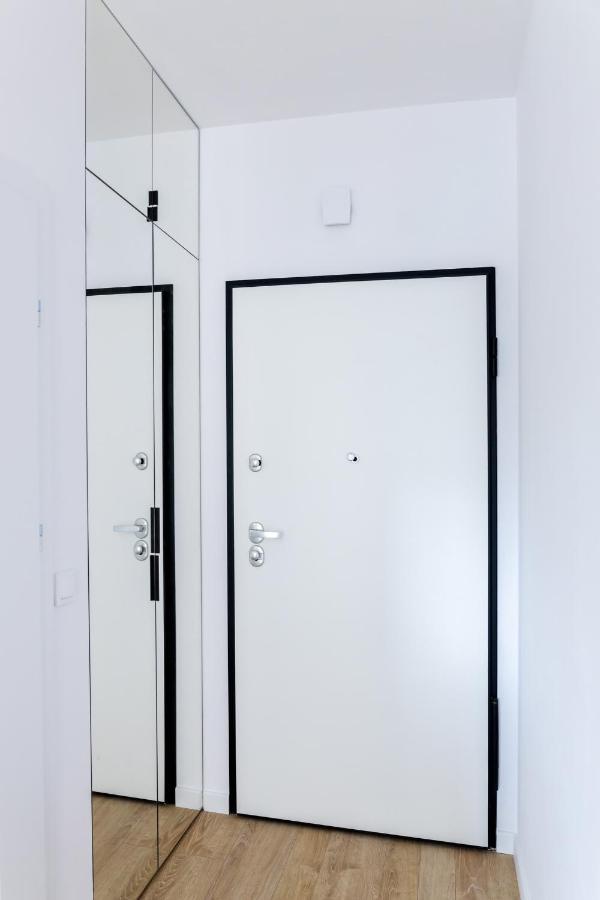 Downtown Apartments ,Next To Spodek-Free Parking 카토비체 외부 사진